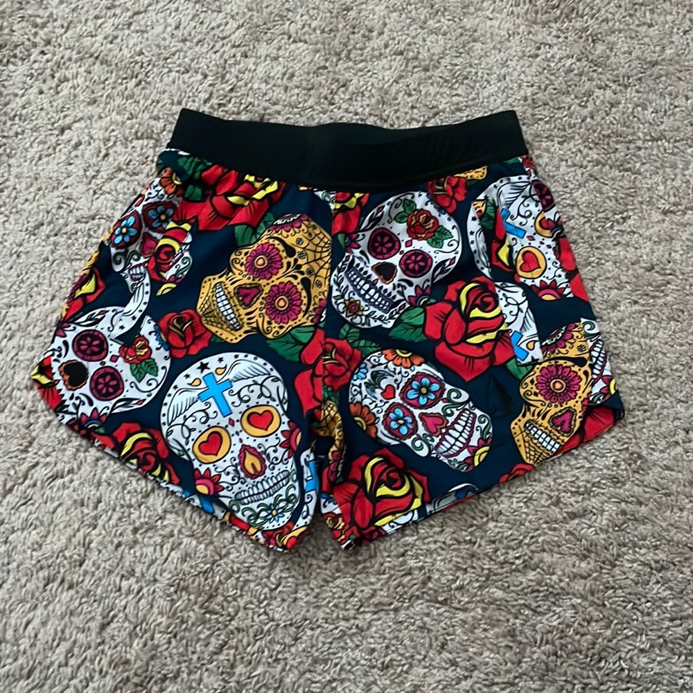 TacHuntFish Gym shorts skulls (XS)
